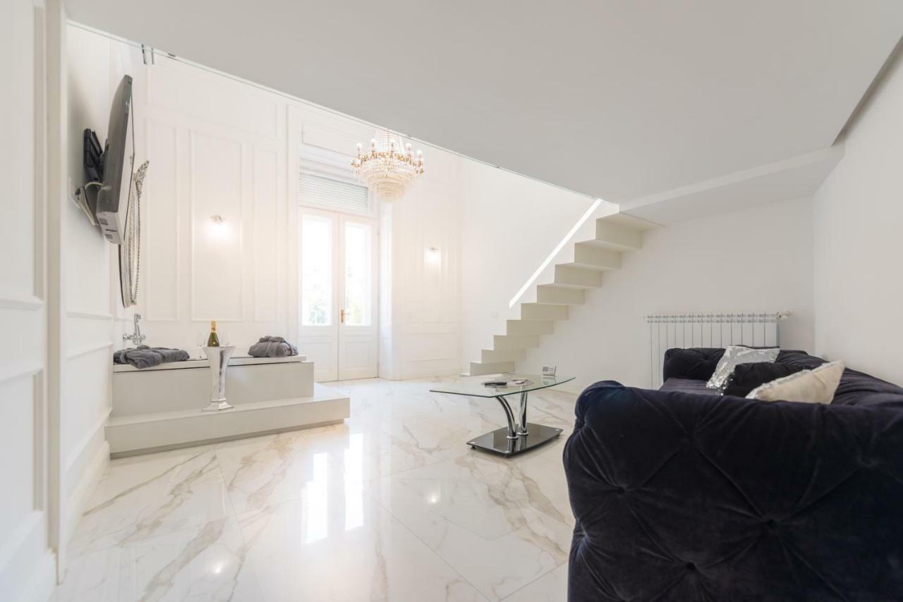 Enzo Capo Luxury Suites Andrassy Apartmán *